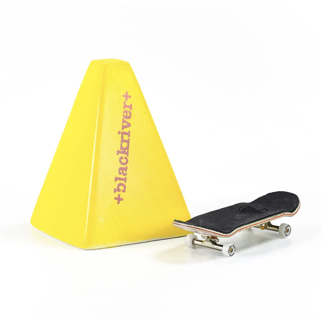 Blackriver ramps - Wallie Pylon Yellow - Image 2