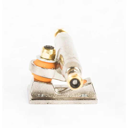 Blackriver Trucks 3.0 - Silver/Silver 32mm - Image 4